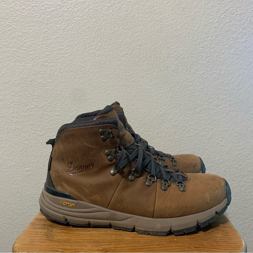 Danner Mountain 600 size 10 D (MEDIUM), Used